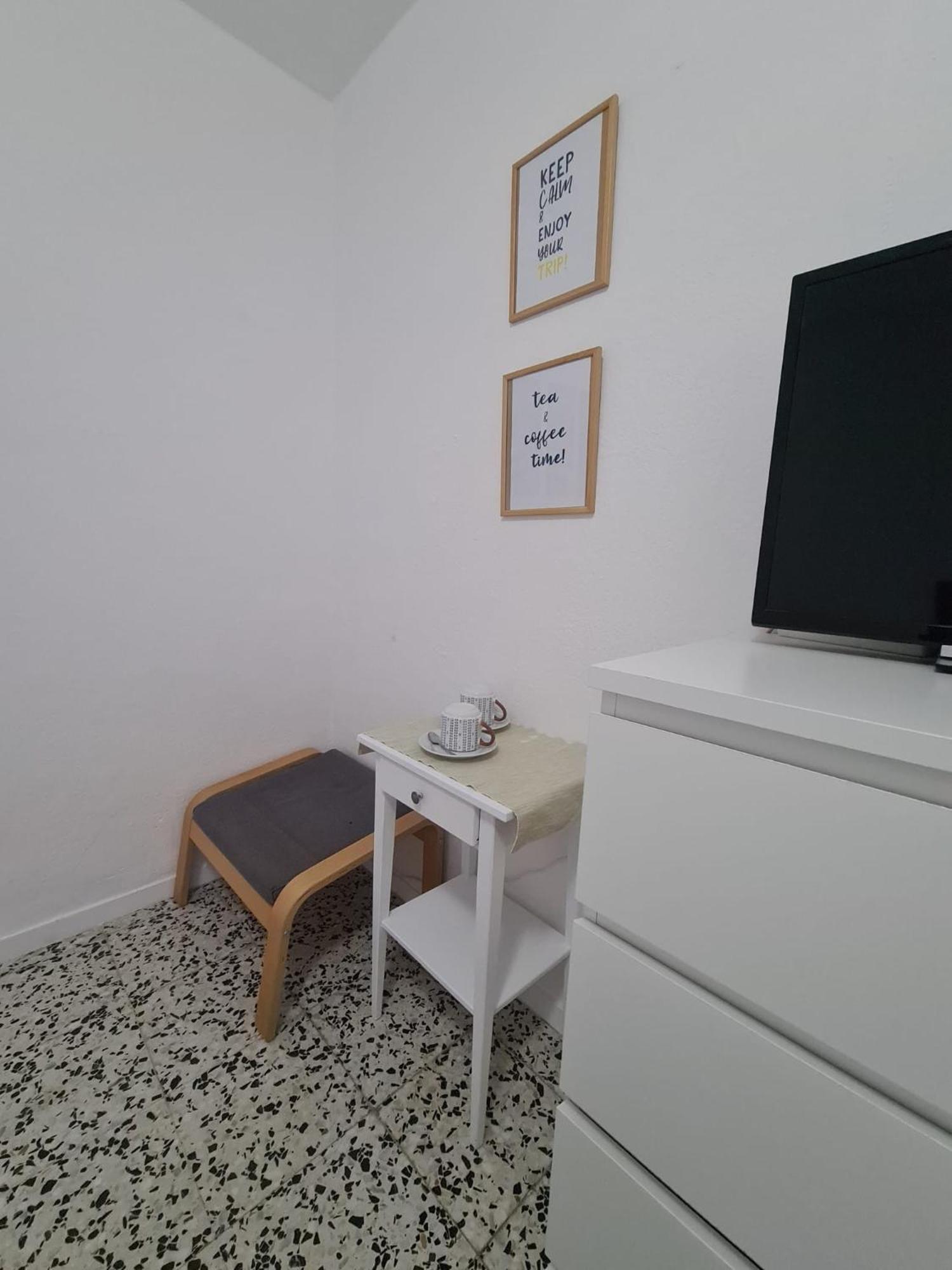 Eeb Private Room Habitacion Privada En Piso Compartido La Laguna  Esterno foto